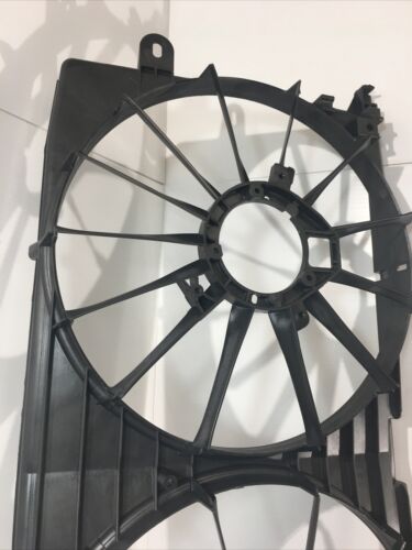 GM OEM-Radiator Cooling Fan Blade Shroud 12487606 00-05 LESABRE - Picture 4 of 6