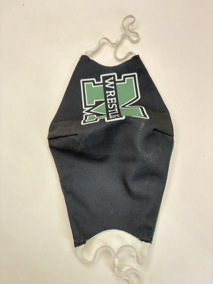 Máscara facial School Spirit Muskogee Wrestling Oklahoma OS preta e verde em excelente estado usado - Imagem 3 de 4