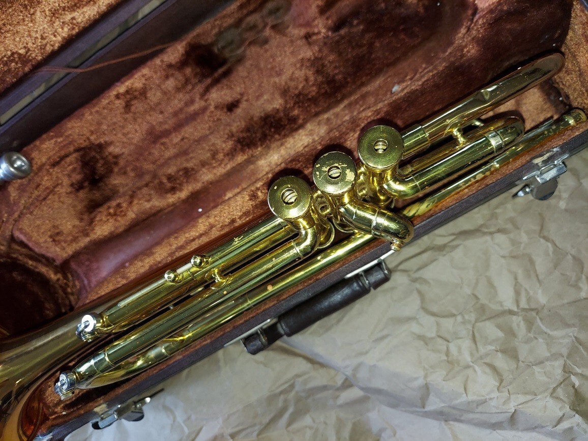 Conn 1000B trumpet with case. USA. Good Condition | eBay Conn 1000B trumpet with case. USA. Good Condition | eBay