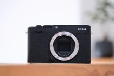Fujifilm X-E4 26.1MP Mirrorless Digital Camera in good working condition MINT