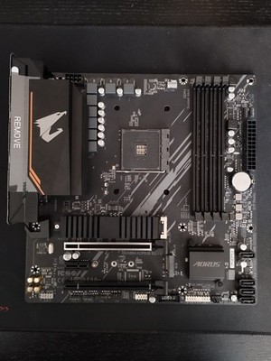 Gigabyte B550M AORUS Elite Micro ATX Mainboard AMD AM4