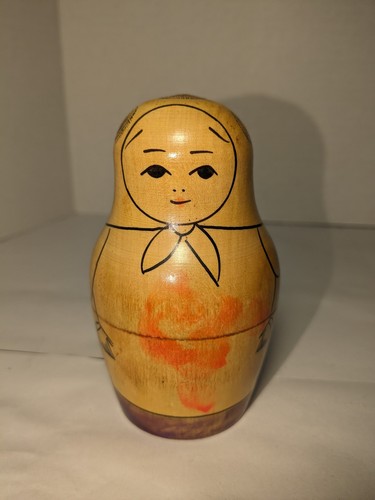 VTG USSR Matryoshka Babushka Wooden Russian Four Piece Stacking Nesting Dolls - Picture 2 of 11