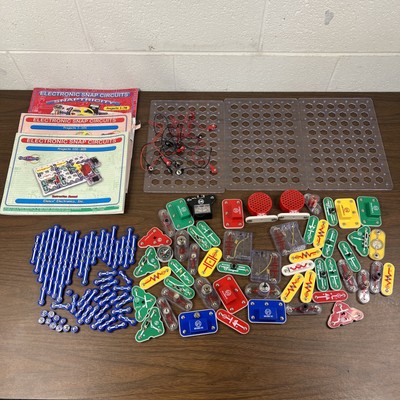 Electronic Snap Circuits 100+ Pieces - Arcade Green Energy Skill BIG LOT Elenco