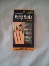 NIB Fright Night Vamp Nails 24 Glue On Nails Halloween Witchin' Black Green