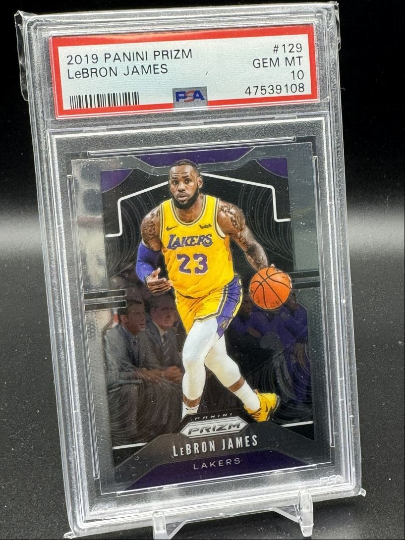 2019-20 Panini Prizm LeBron James PSA 10 Los Angeles Lakers #129 view 1