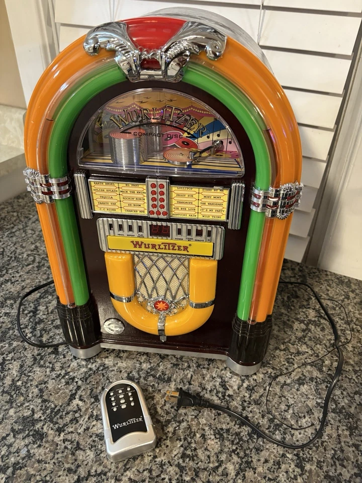Crosley WR18 Mini Bubbler Jukebox +CD and Radio with Remote Read Description - Image 2 of 4