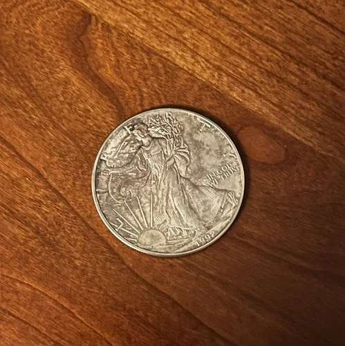 1992 American Silver Eagle  1 oz .999 Fine Silver - Natural Toning - Better Date