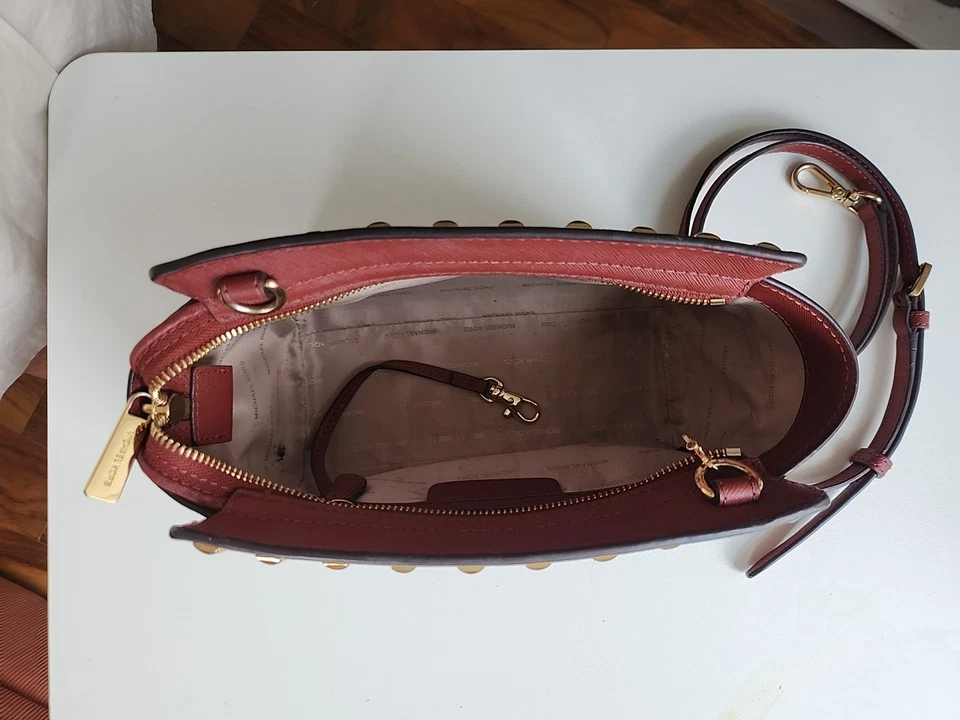 Michael Kors Burgundy Crossbody Bag Saffiano Leather Good Condition With Insert - Image 2 of 4