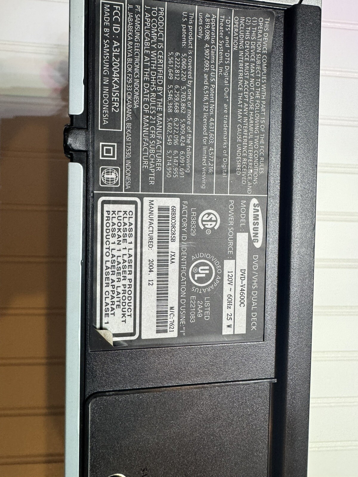 Samsung DVDV4600 DVD VCR Combo with Remote (Tested VHS Works But DVD