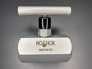 NOSHOK 412-FFC Needle Valve 8000 PSI 1-1/2” NPT