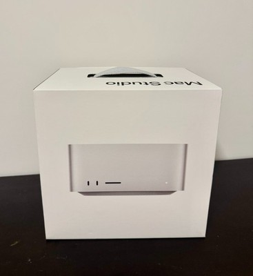 Apple Mac Studio (1TB SSD, M2 Ultra, 64GB) Silver - MQH63LL/A