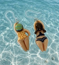 Lustige Badefigur Schwimmer Party Girl Ohrrin...