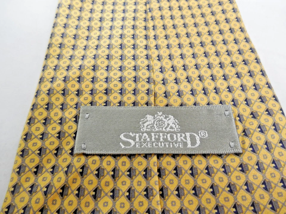 Stafford Executive 100% Silk Mens Neck Tie Geometric Gold /  60" x 3.75" - Image 4 of 4