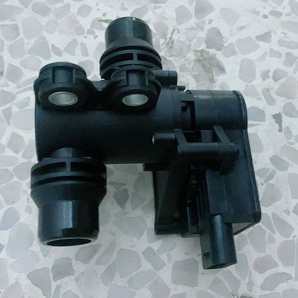 Car Air Conditioning Water Exchange Control Valve For Mercedes-Benz A0005061300 - Image 2 of 4