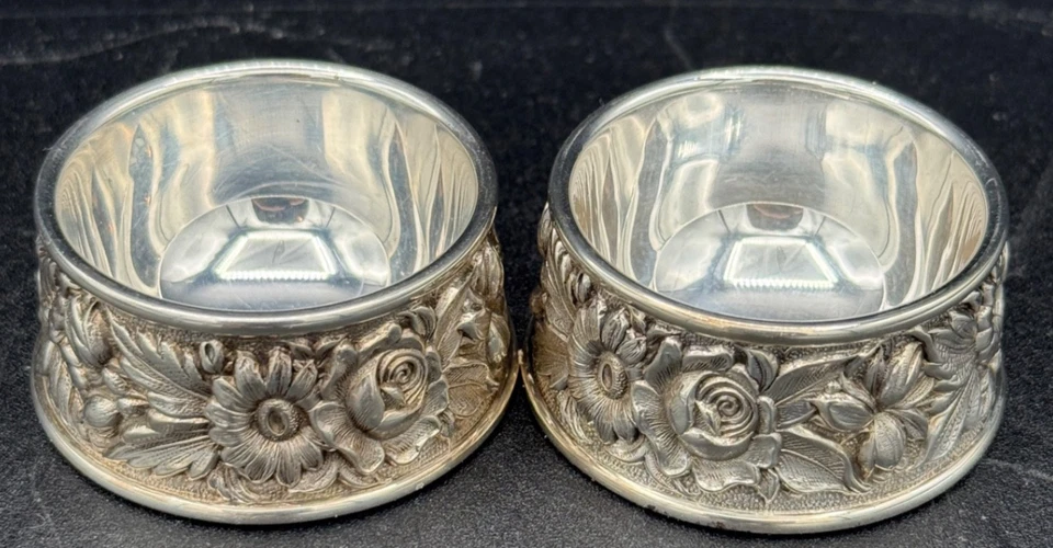 Пара солонок S. Kirk & Son из чистого серебра с подходящими ложками для ремонта - Изображение 4 из 4