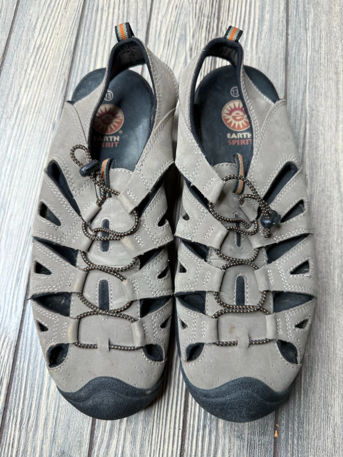 Earth Spirit Mens Size 13 Tan Suede Outdoor Sandals With Adjustable Bungee Cord