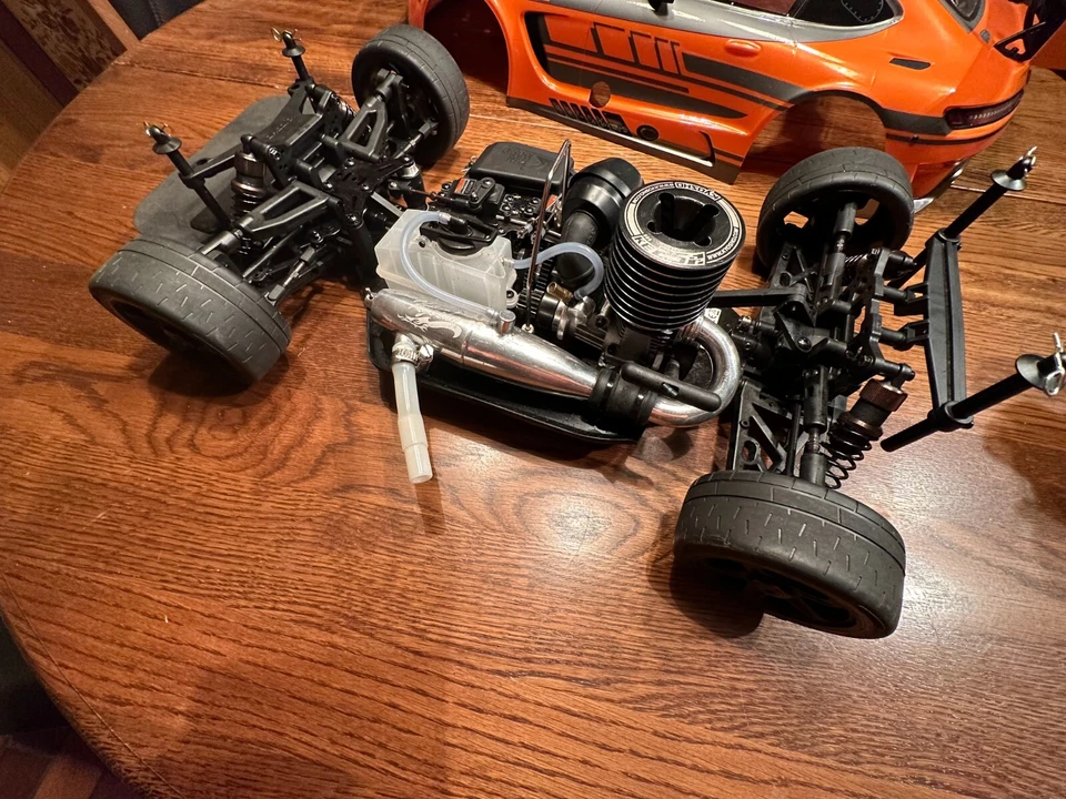 RC Minni Cars 1x 1:8 Kyosho Mercedes AMG GT3 Benzin und Elektro Serpent 1:10 - Bild 2 von 4