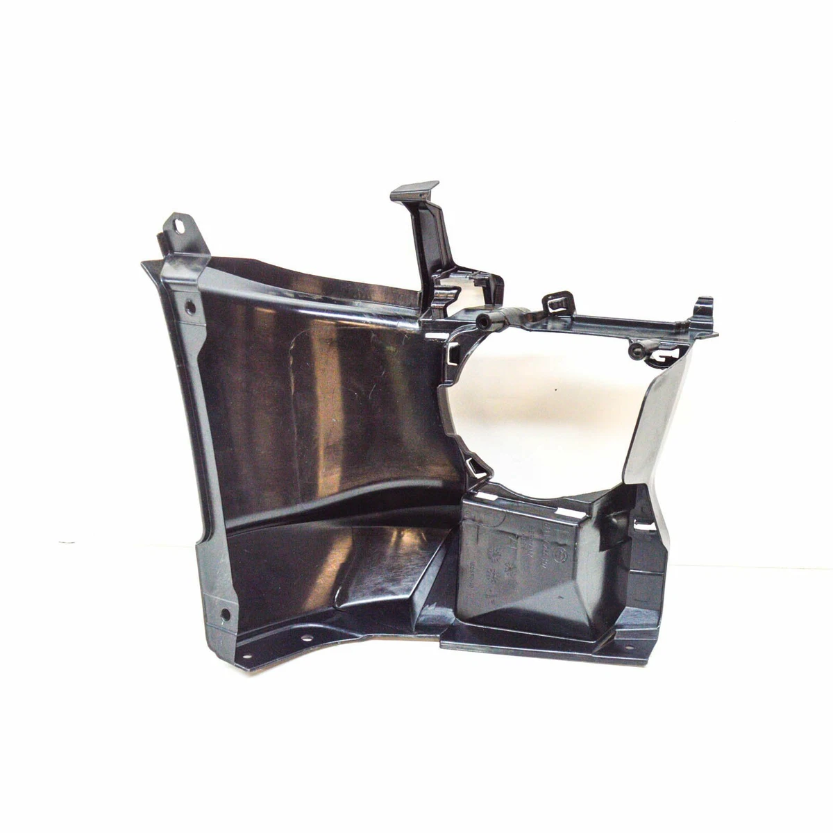 NEW BMW 3 F30 FRONT LEFT FOG LIGHT BRACKET 51117266197 7266197 