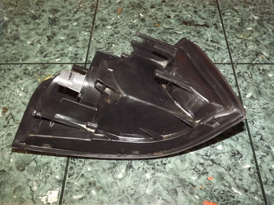 96-98 OEM Mazda MPV Stanley conjunto de luces de esquina delanteras del lado del conductor 041-4121 FL Foto 4 de 4