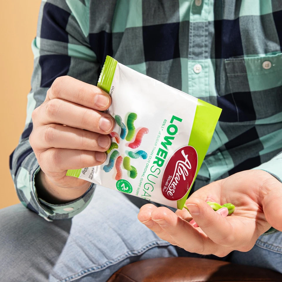 Albanese World's Best Lower Sugar, Mini gusanos de goma sin gluten, bolsa de 1,76 oz (... Foto 3 de 4