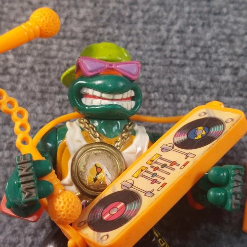 Vtg 1991 TMNT Rappin' Mike with accessories Teenage Mutant Ninja Turtles