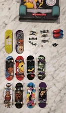 Tech Deck & Hot Wheels Fingerboard Lot of 10 + Scholastic Picnic Table Ramp &...