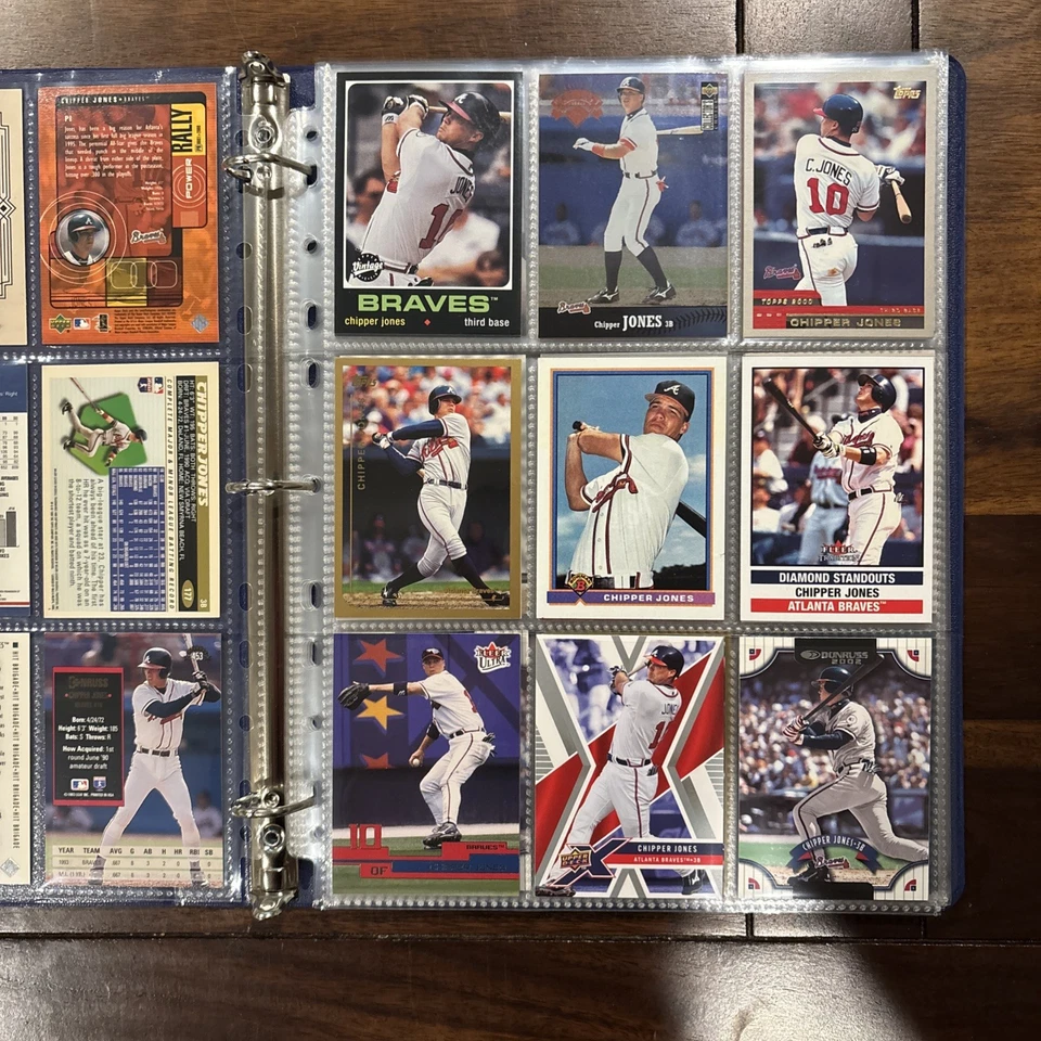 🔥 (99) 混合卡片 批量 Binder of Chipper Jones HOF/MLB All-Time Legend 👀 — 第 3/4 张图片
