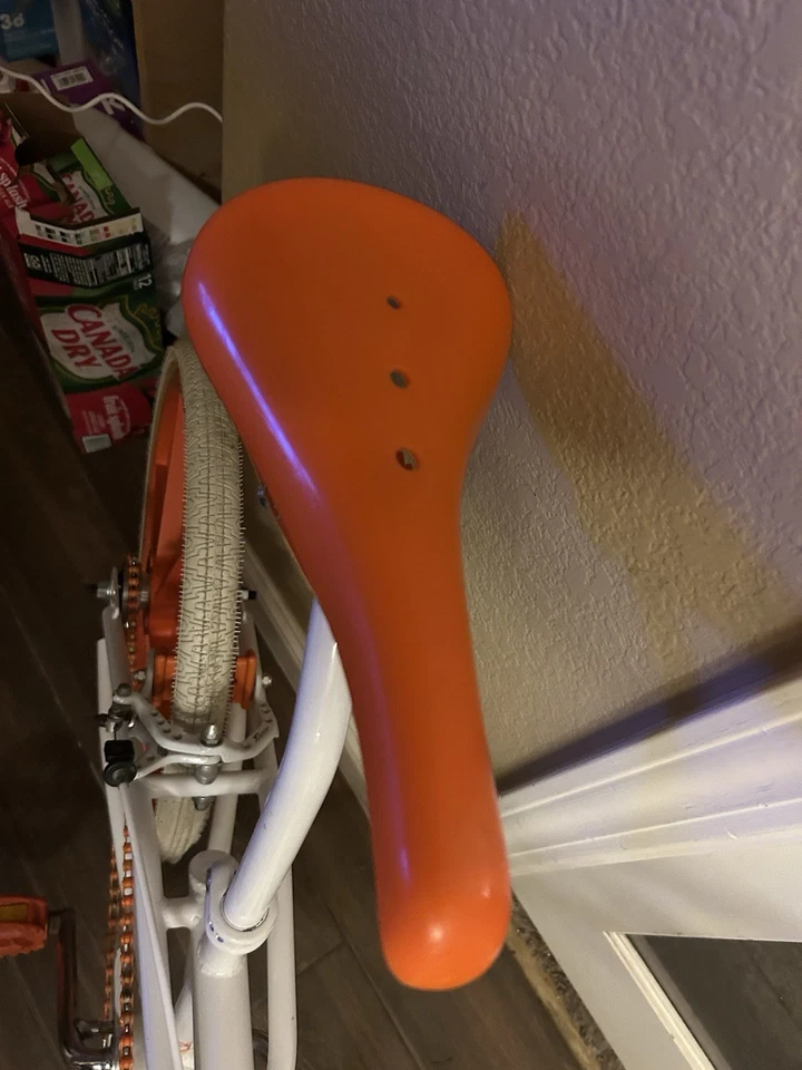 Asiento y tripas Old School Dyna Viscount naranja. Asiento muy limpio sin erupciones. 👀 Foto 3 de 4