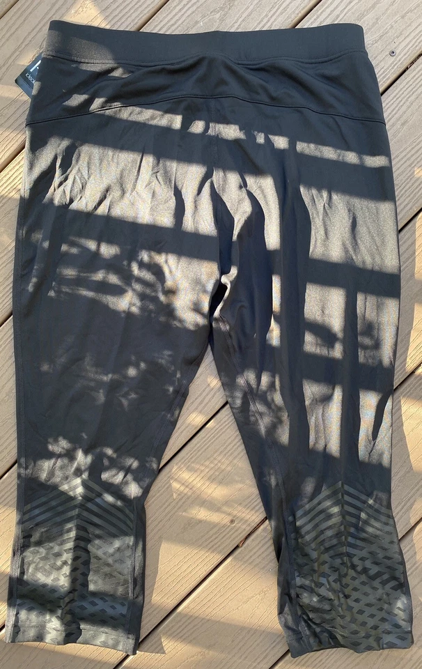 i-d Ideology Hombre Negro Pierna Corta Apretada Talla: XL Foto 3 de 4