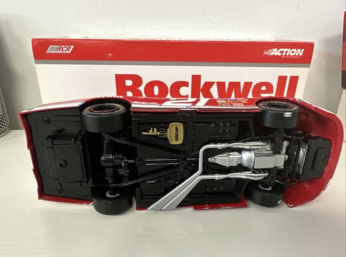 Action Mike Dillon 1:24 Rockwell Automation Chevrolet Monte Carlo (KW1023-497 - Picture 5 of 8