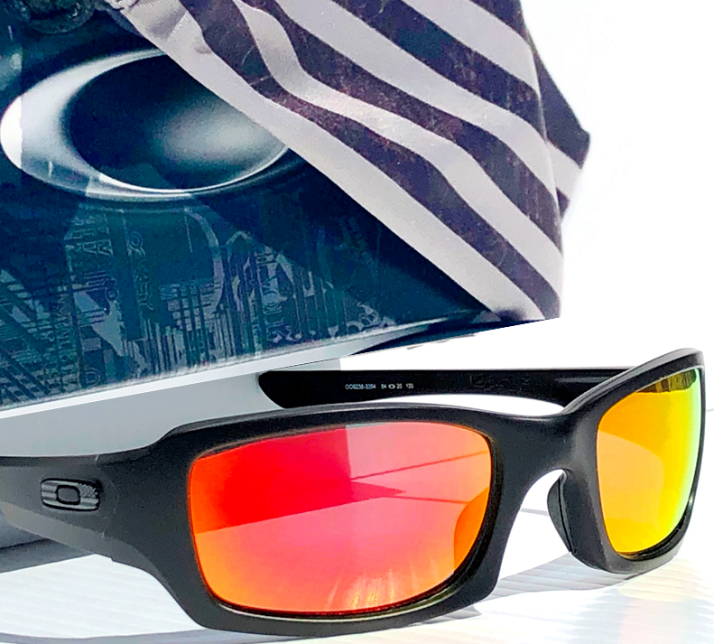 io着用 Oakley Fives Squared sunglasse USA製 io着用 Oakley Fives Squared sunglasse - メルカリ