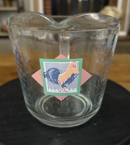 Vintage - Anchor Hocking - Chicken Design - 2 Cup Measuring Cup