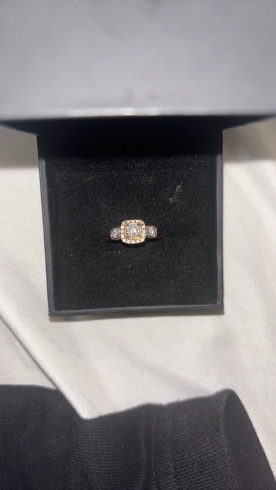 Zales Past Present and Future Engagement ring - Image 2 of 4