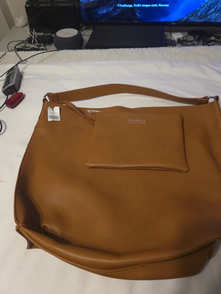 BARNEYS NEW YORK ANN CUERO TOSTADO HOBO BOLSO MONEDERO NUEVO ¡ENVÍO GRATUITO! Foto 2 de 4