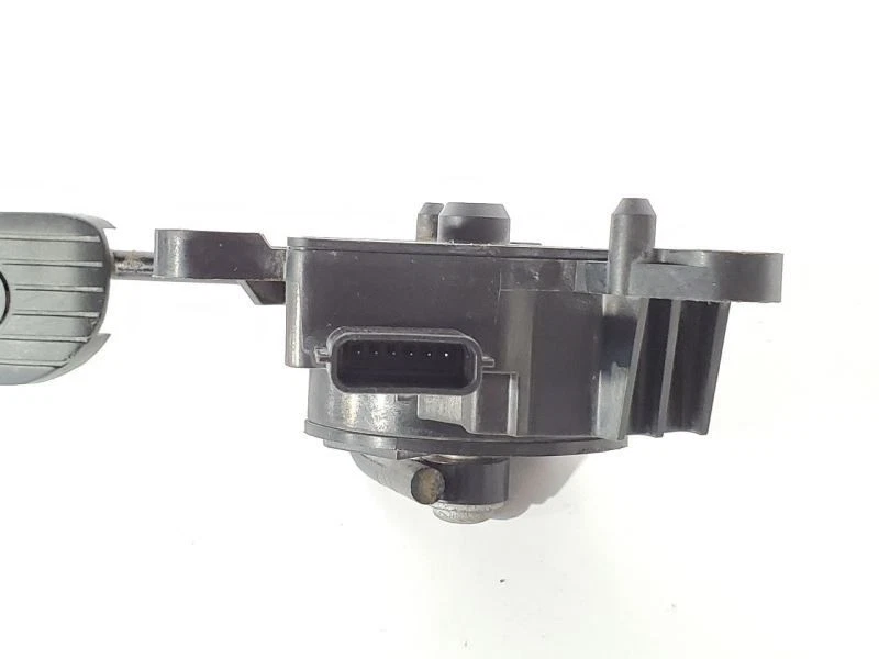 Accelerator Gas Throttle Pedal 18002AX700 OEM 2010 Nissan Cube - Image 3 of 4