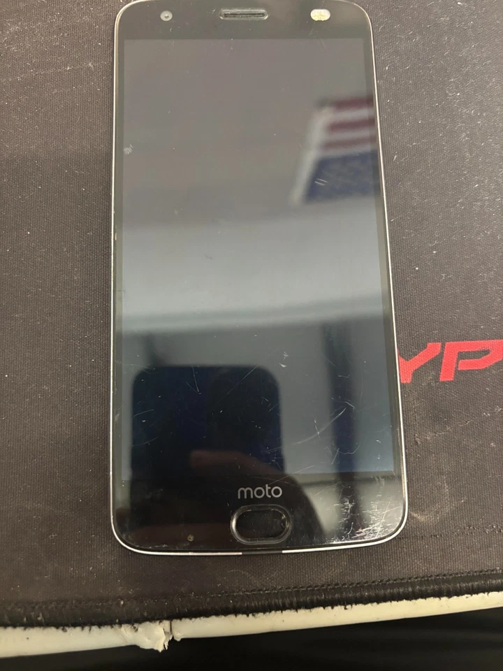 Motorola Moto Z2 Force -64GB- Grey Unlocked ~m311 - Image 2 of 3