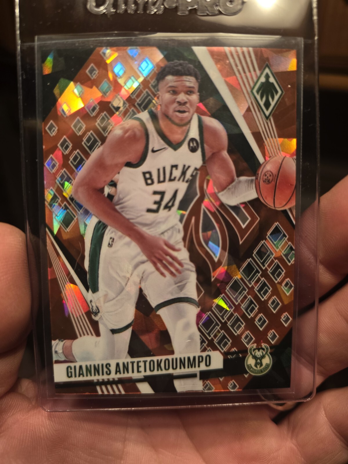2023-24 Panini Phoenix GIANNIS ANTETOKOUNMPO- Orange Cracked Ice Parallel /249
