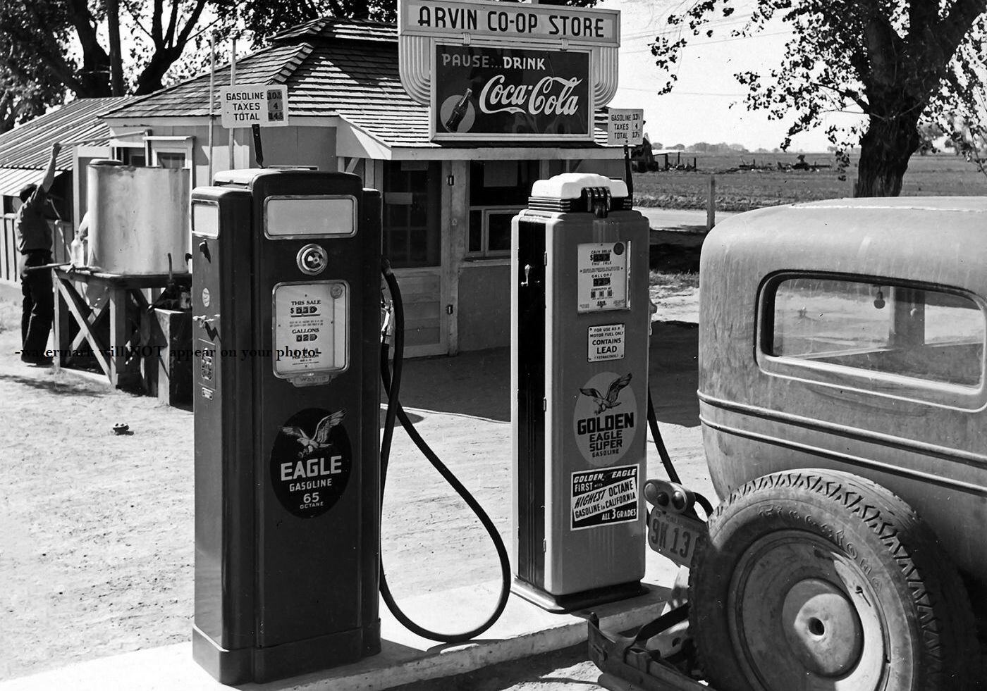1940 CoOp Gas Station PHOTO California Vintage Store Eagle Gasoline