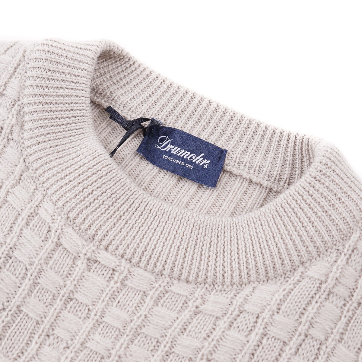 パーカー・フーディ Drumohr Classic V-Neck Merino Wool Sweater Drumohr Vintage Classic Sweater, $142 | farfetch.com | Lookastic