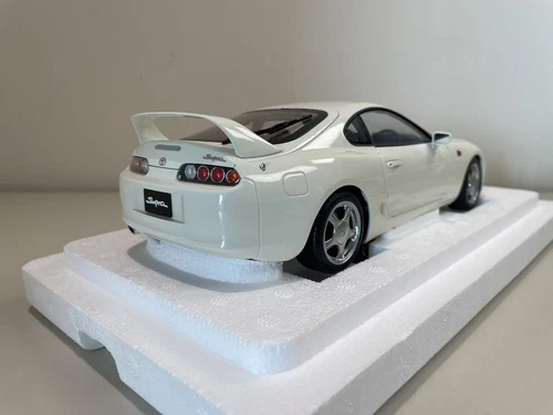 LCD 1:18 TOYOTA SUPRA A80 MK4 bianco pressofuso con licenza nuovo - Foto 4 di 19