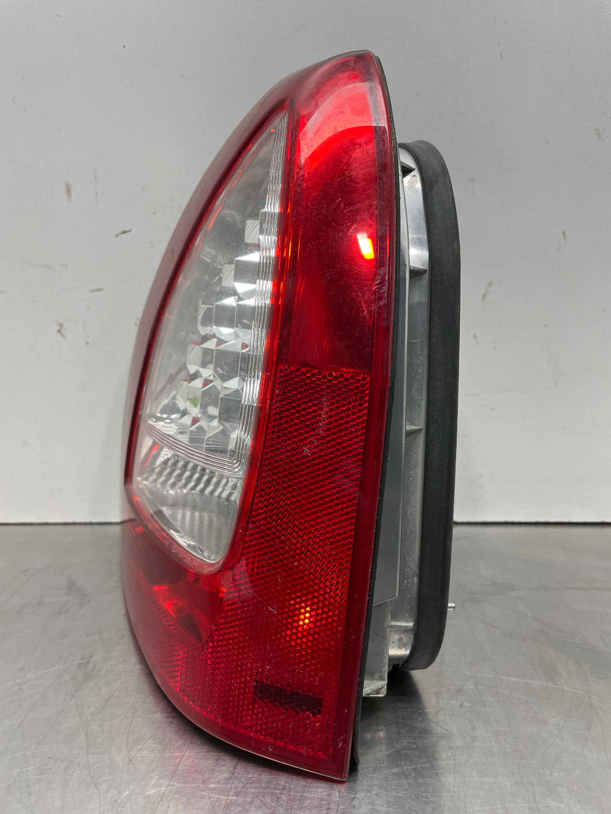 2009 Maserati Quattroporte S Oem Passenger Right Tail Light Lamp Assembly Outer