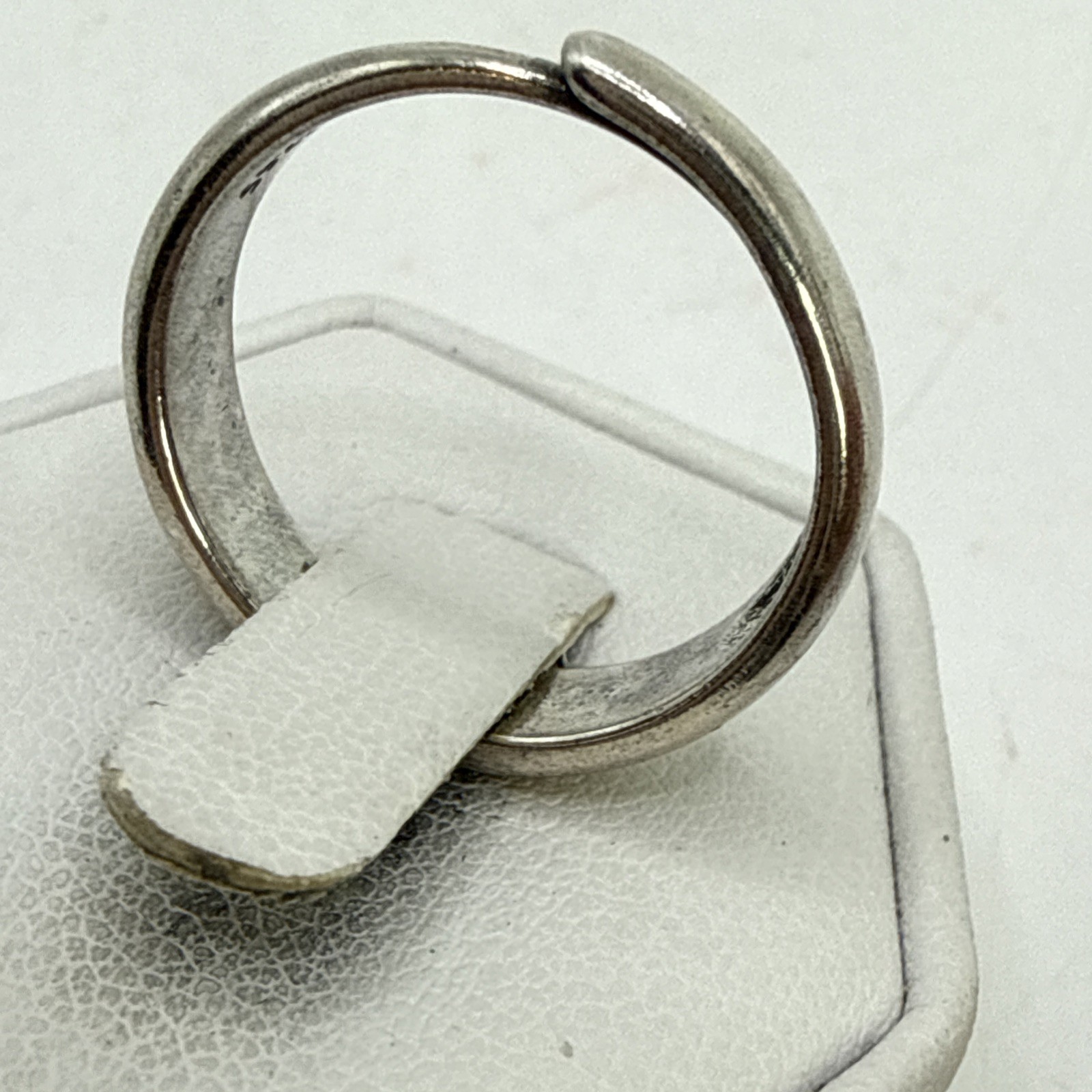 STUNNING .925 Vintage Sterling Silver Estate Ring Size 7.5