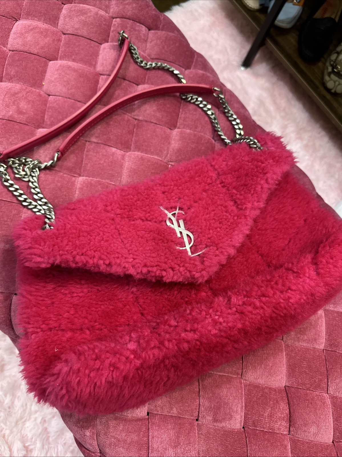 yves saint laurent loulou shearling rosa medio