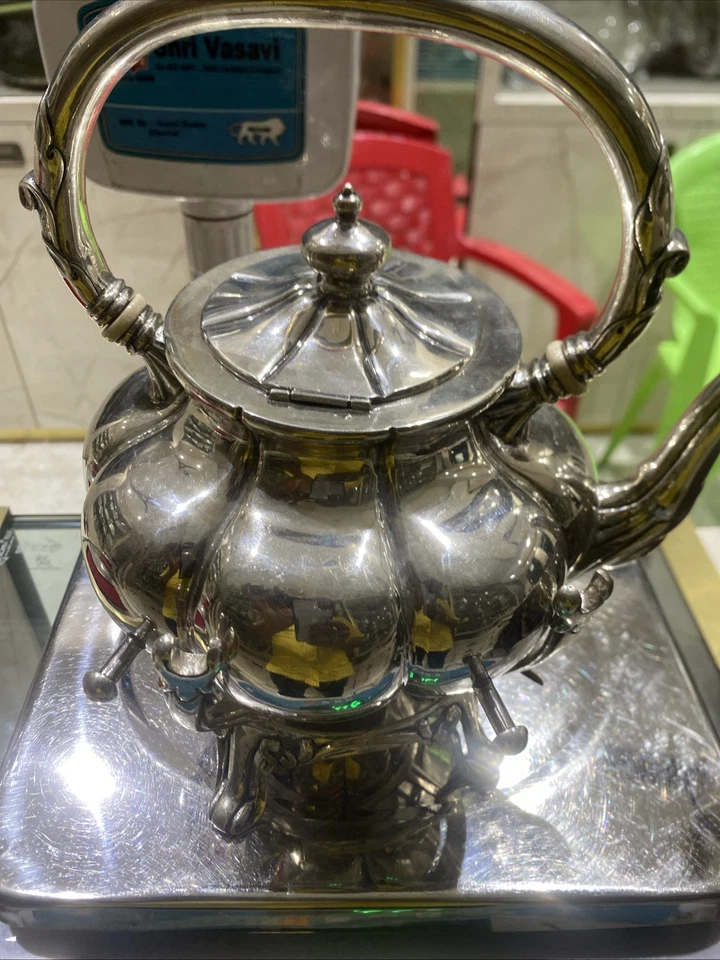 Chaleira de chá de prata esterlina com aquecedor Hallmarked 1865 gramas - Imagem 3 de 4
