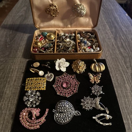 Vintage Estate Costume Jewelry Lot Retro MCM Estate  Some Signed Brooch Earrings