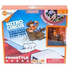HEXBUG Nitro Circus Freestyle Ramp Play Set With Cowboy Stunt Man Figure