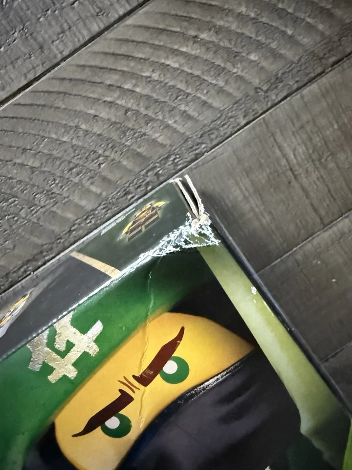 LEGO the LEGO Ninjago Movie: Quake Mech (70632) New Sealed - Damaged Box - Image 4 of 4