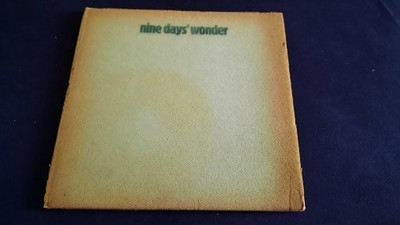 NINE DAY'S WONDER : Same D '71  Bazillus Original Foldout im Foam Cover