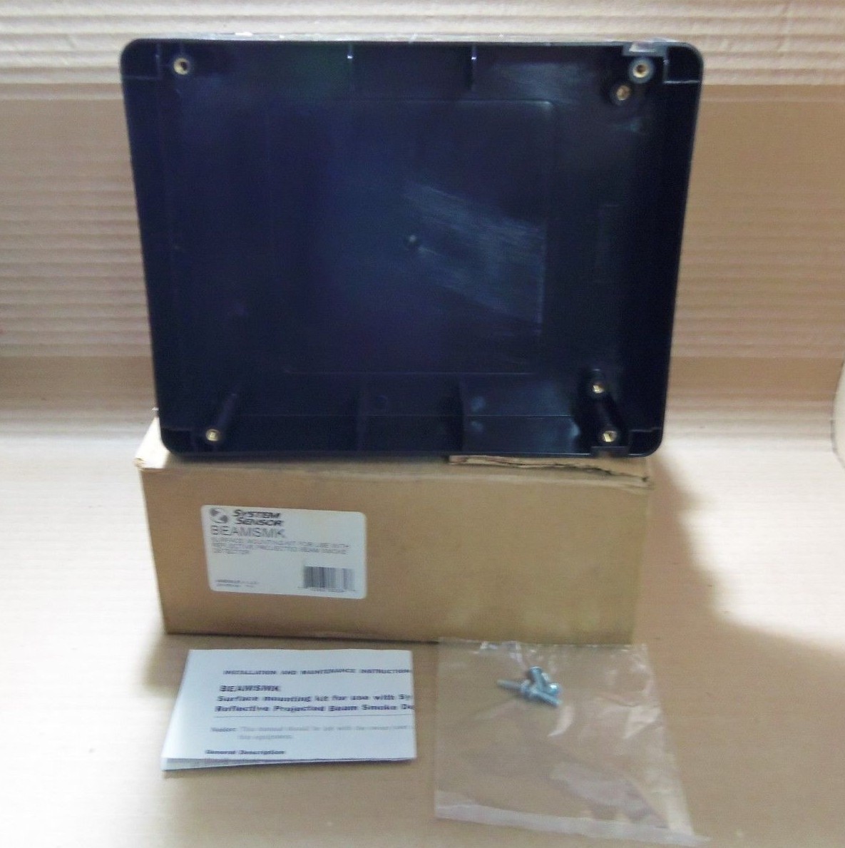 New In Box System Sensor BEAMSMK Surface Mounting Kit For Beam Smoke