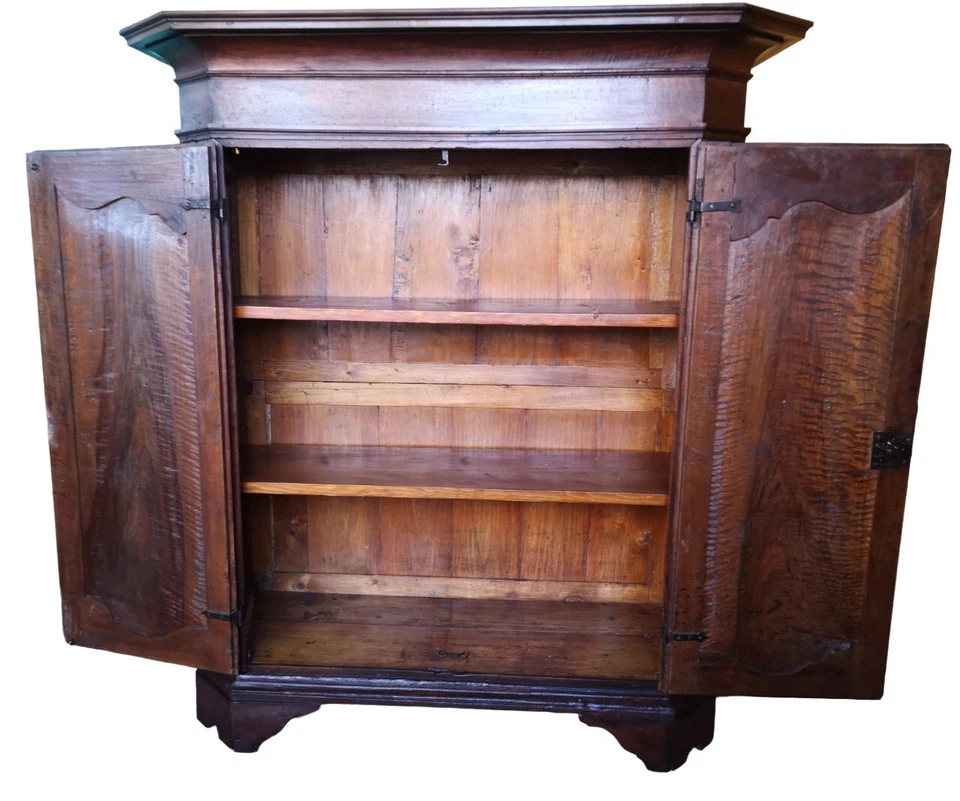 Museale Armadio Stipo Dispensa Luigi XV Parmigiano in noce - Immagine 3 di 4